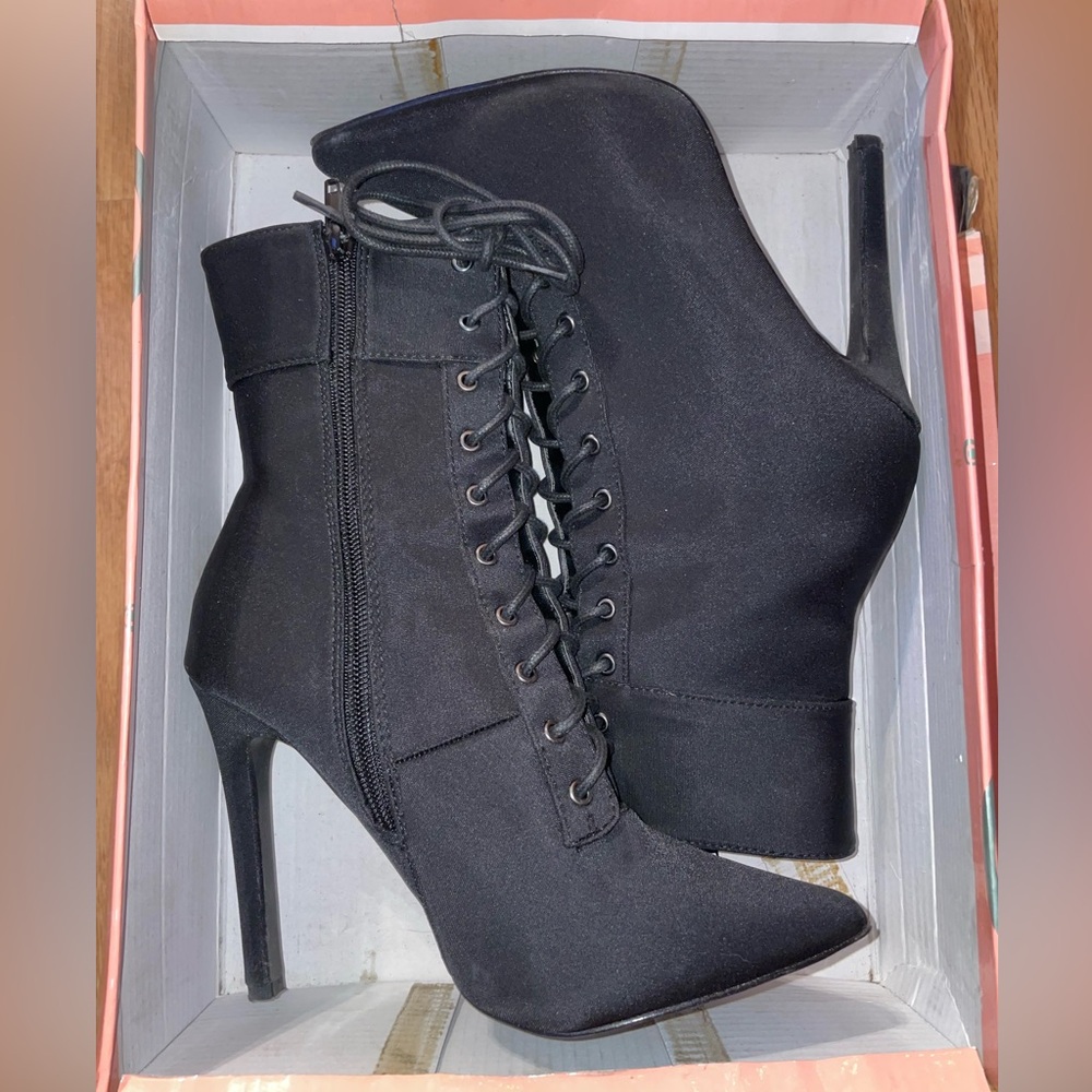 Elegant Black Lace-Up Ankle Boots